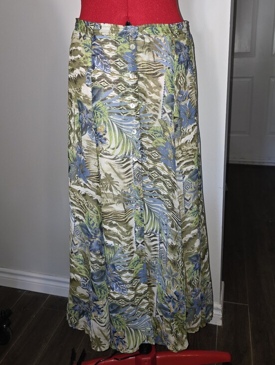 marie claire Dresses & Skirts - Vintage Marie Claire Tropical Print Maxi Skirt With Gold Accents